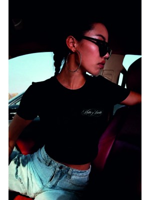 Luxury Script Crop