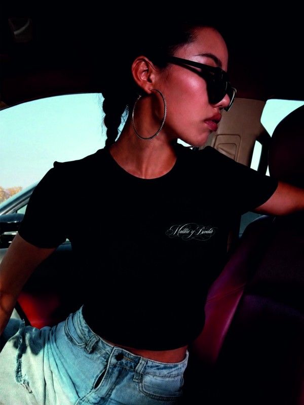 Luxury Script Crop
