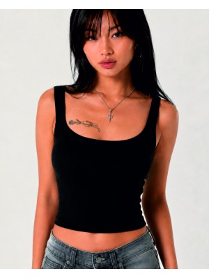 Black/White Crop