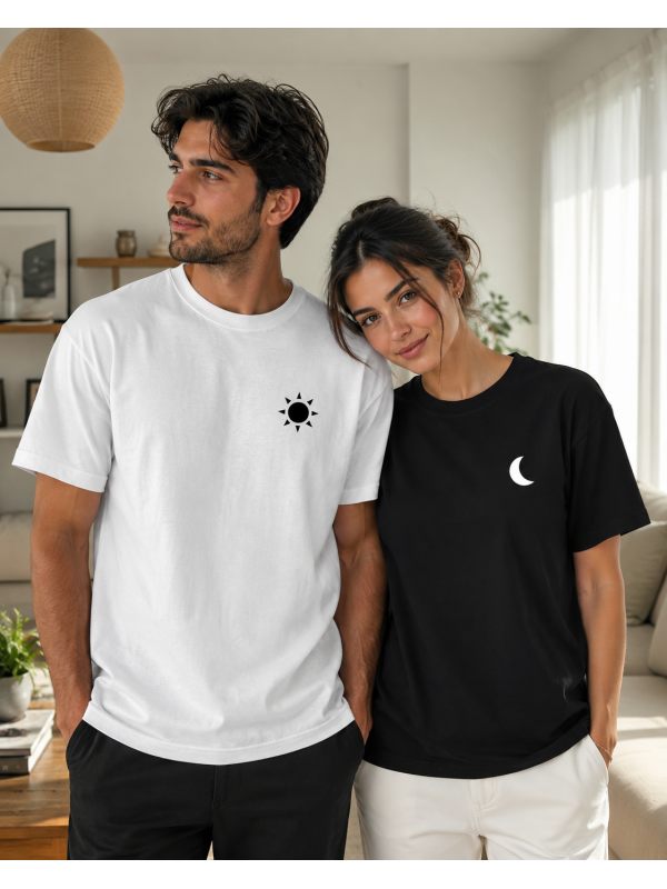 2 Adet Güneş & Ay Baskılı Çift Tişörtleri