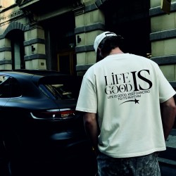 Life is good  Oversized Tshirt