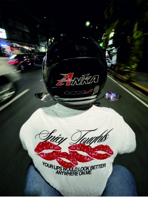 After Dark Kiss Oversized Tshirt