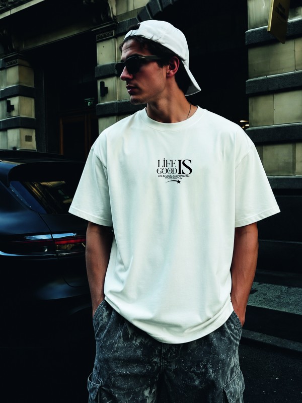 Life is good  Oversized Tshirt